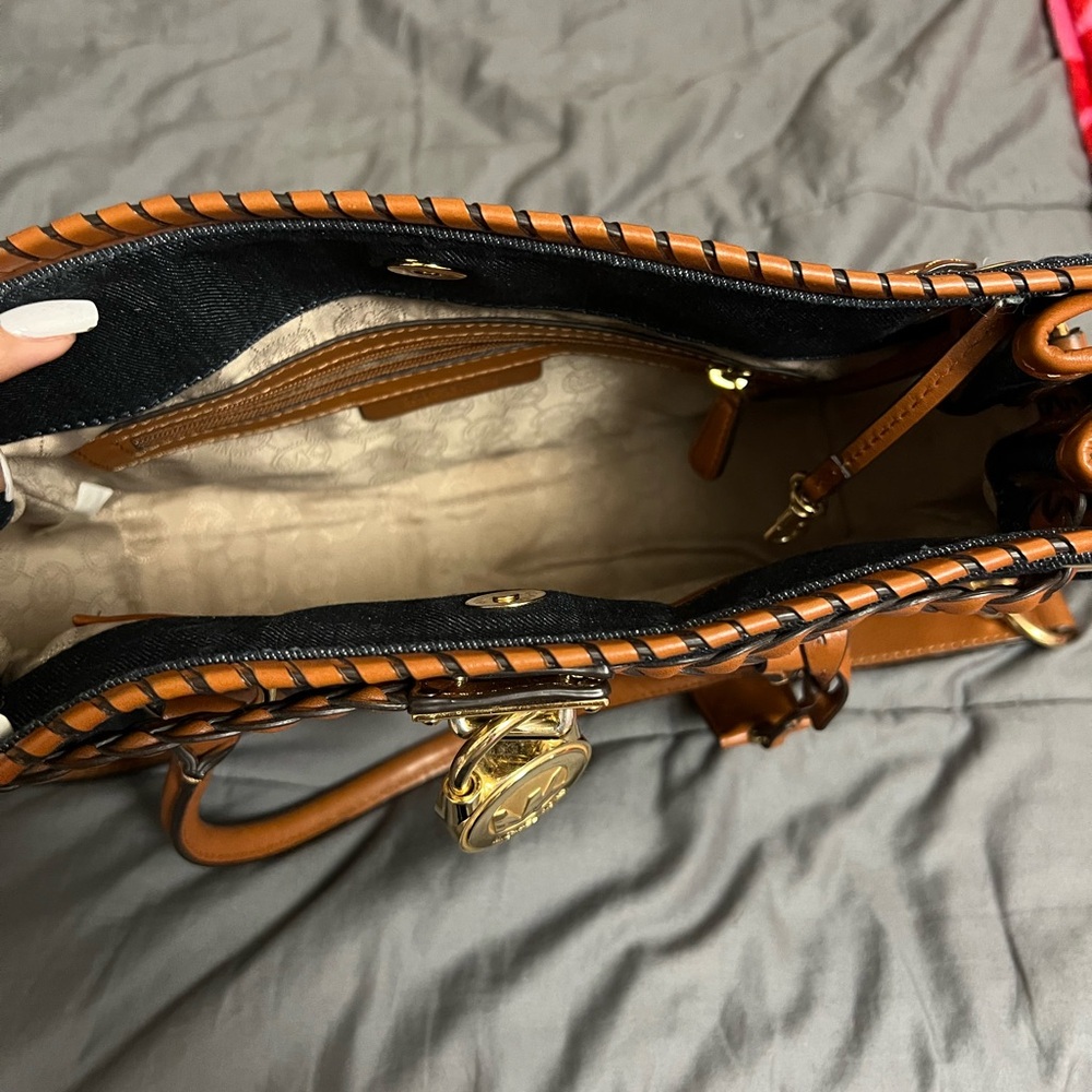 Michael Kors Black and Tan Shoulder Bag - Picture 2 of 6